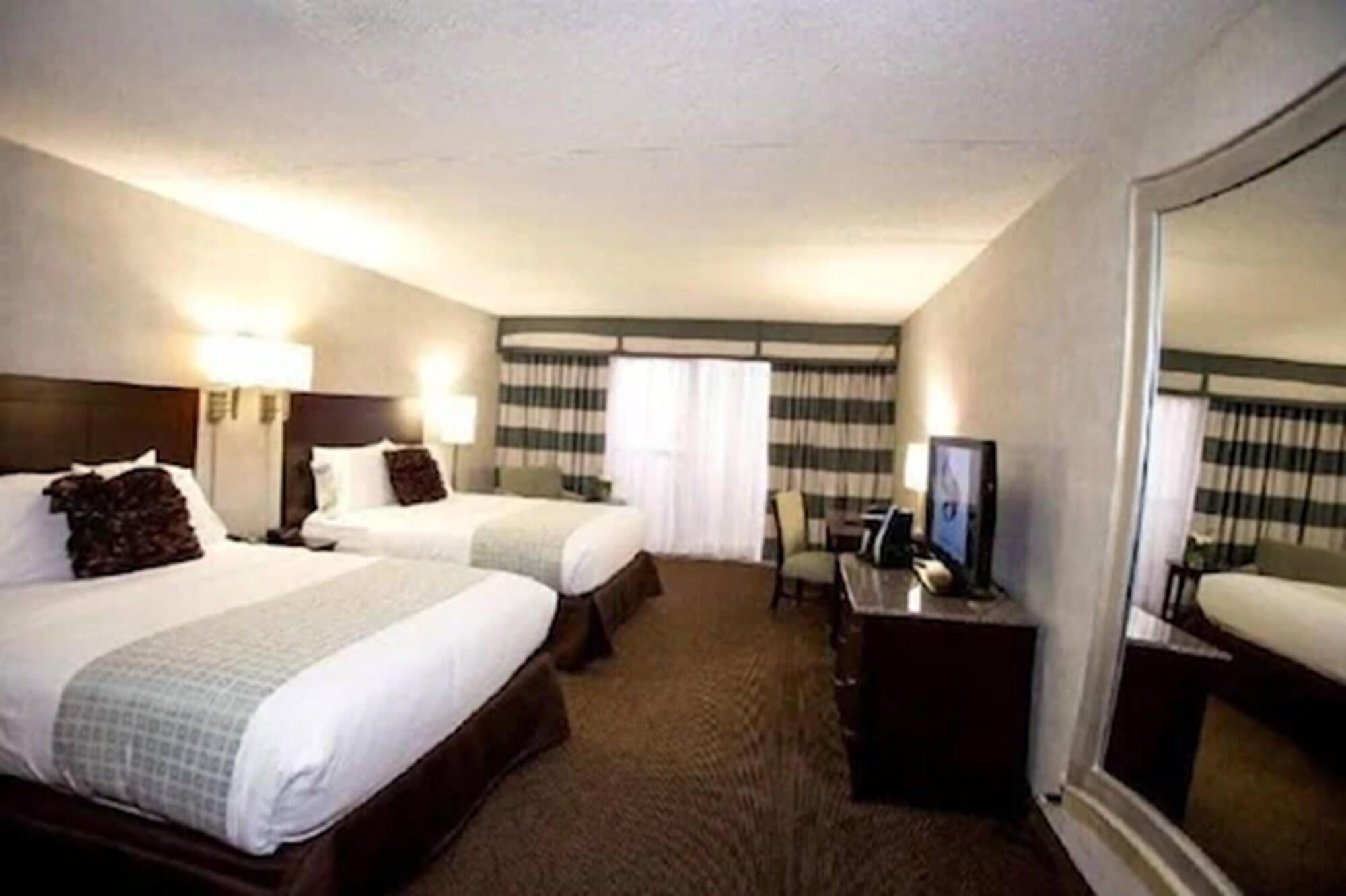 Hotel Somerset Troy