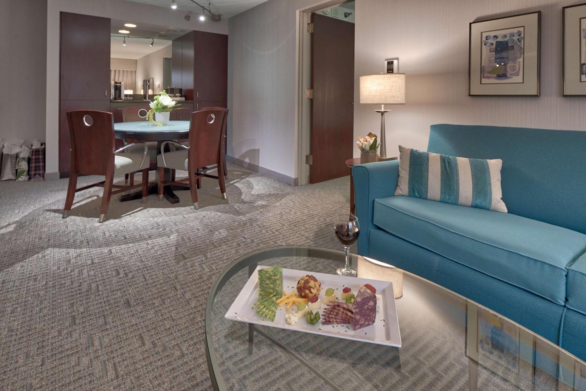 Somerset Hotel 3*