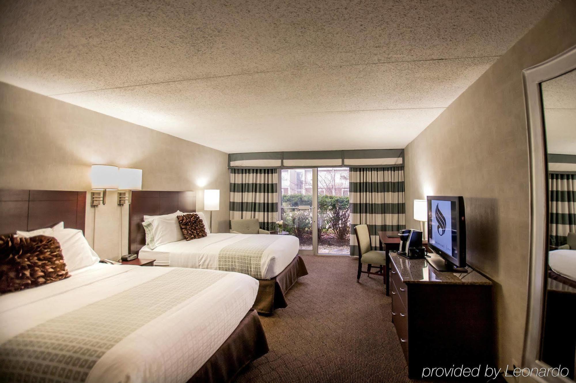 Somerset Hotel 3*