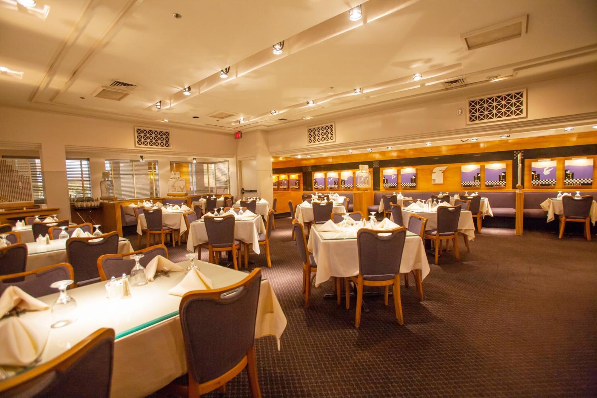 Somerset Hotel 3*